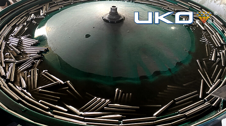 uko-workshop-processes-tc-bar-into-milling-cutter